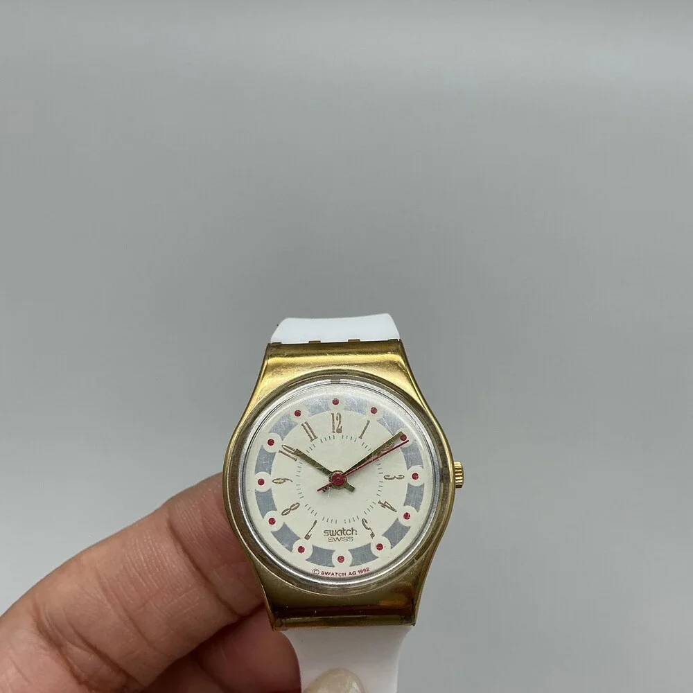 Vintage Swatch Womens Watch 25mm Cream Dial Gold Tone White Band Swiss Quartz